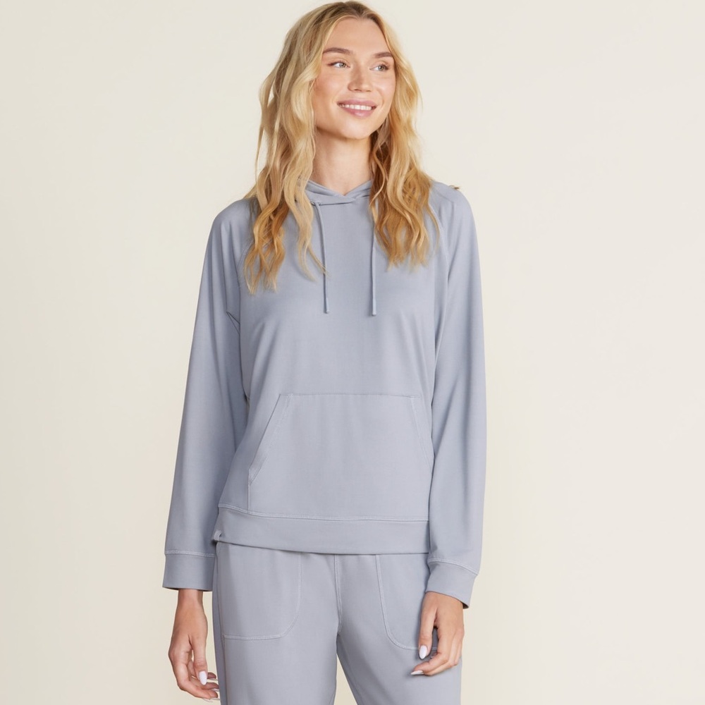 NWT Barefoot Dreams Malibu Collection Butterchic Hoodie Moonbeam.      21